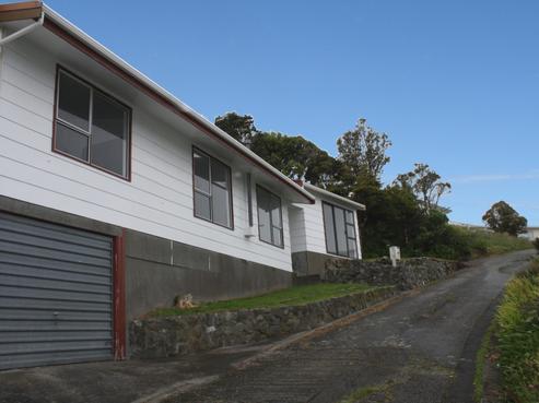 2/2 Anzia Way, Johnsonville