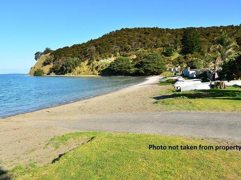 4 Opahi Bay Road, Mahurangi West