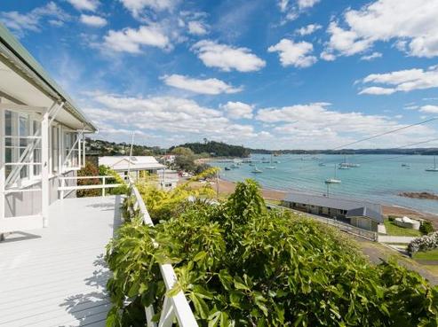 39 Wellington Street, Russell