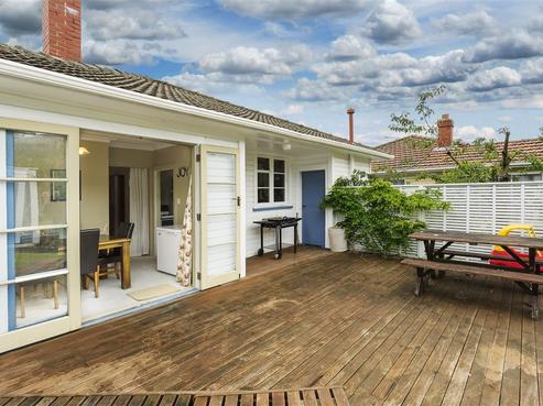 224 Kaikorai Valley Road, Bradford