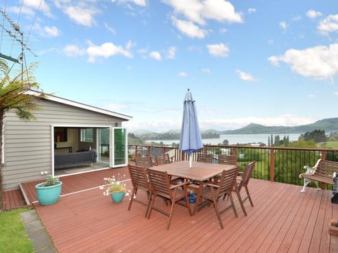 16 Springdon Avenue, Sawyers Bay