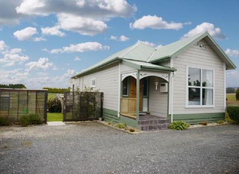15 Calder Street, Owaka
