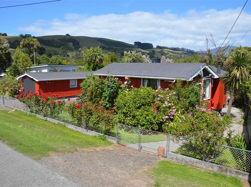 12 Old French Road, Takamatua