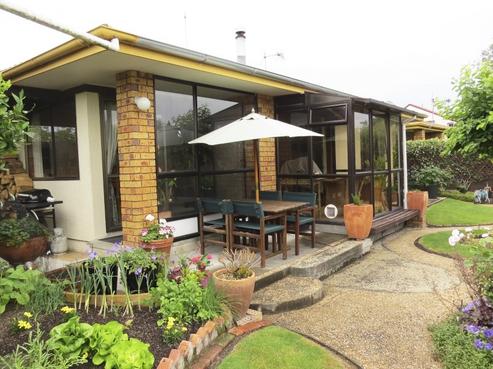 6/2 Bill Ashcroft Grove, Havelock North