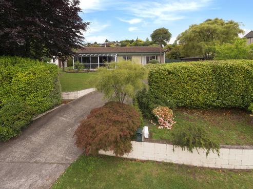 26 Kerswell Terrace, Tihiotonga