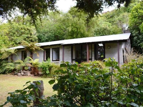 770 Wainui Main Road, Wainui