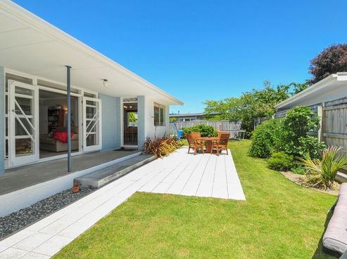 27 Whirinaki Crescent, Heretaunga