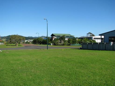 164 Kowhai Avenue, Matarangi