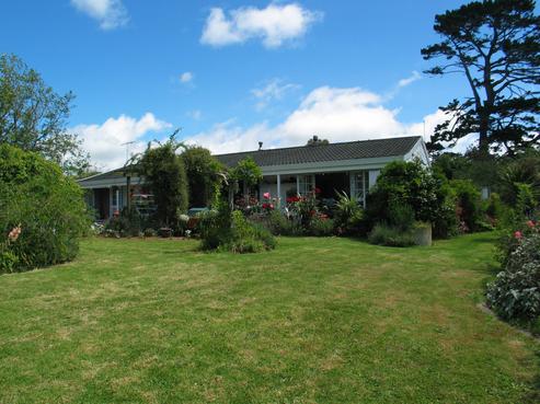 2941 Awhitu Road, Awhitu