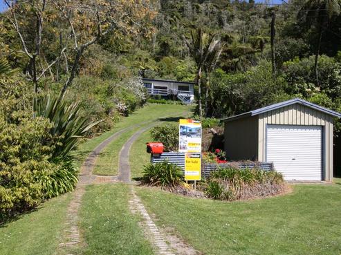 1050 State Highway 30, Tikitere
