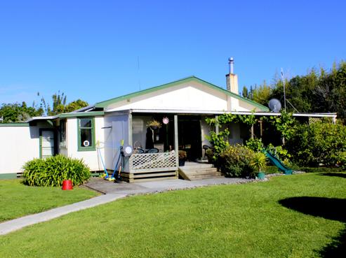376 State Highway 1, Awanui