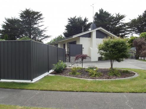 39 Exeter Crescent, Pirimai