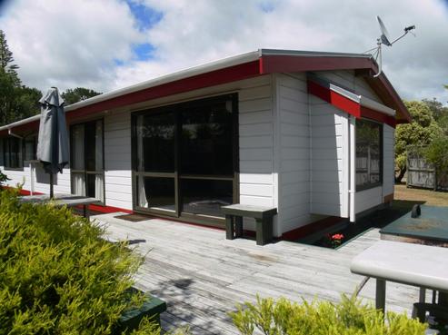 8 Monarch Grove, Pauanui