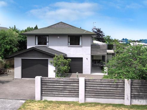12 Rainbow Drive, Rainbow Point