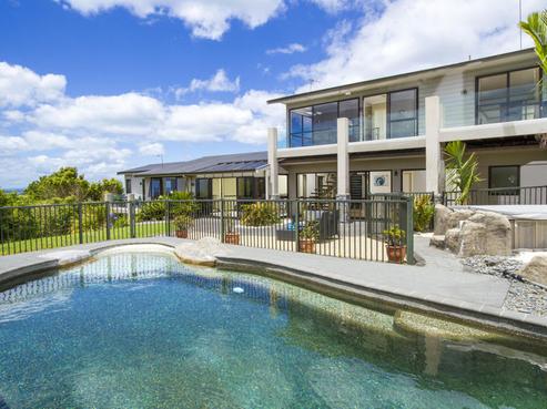 5 Peter Terrace, Castor Bay