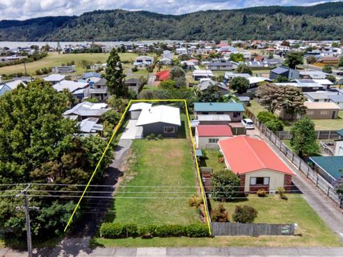 306 Hetherington Road, Whangamata