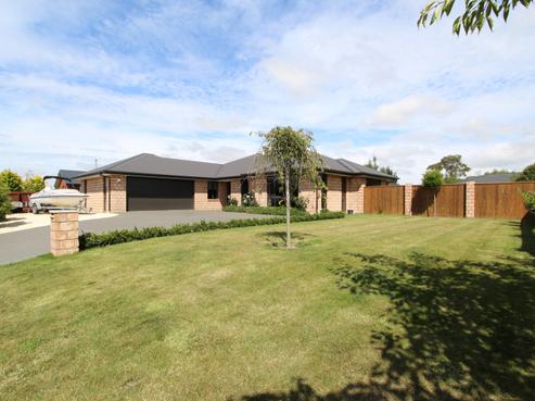 16 Beaumont Drive, Rolleston