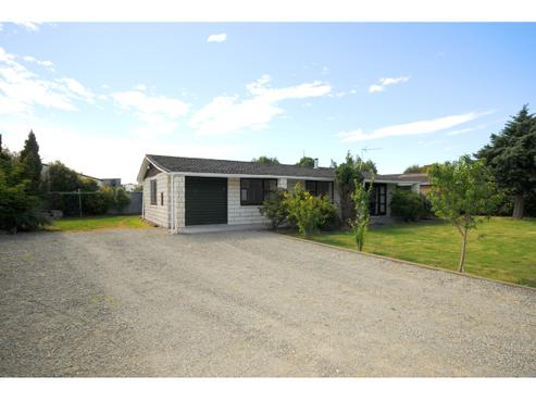 140 Railway Terrace West, Rakaia