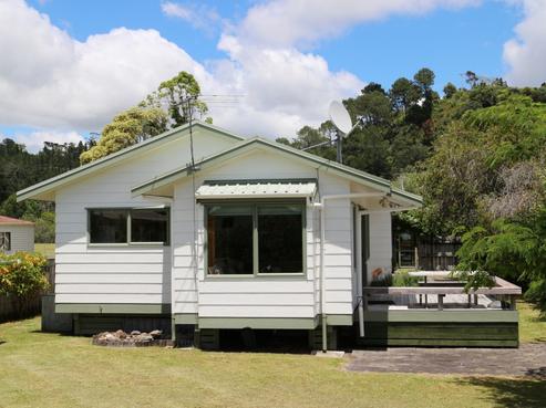 93 Riverview Road, Cooks Beach