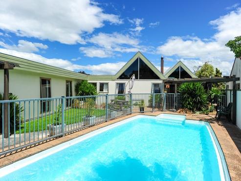 4 Weathers Place, Taradale