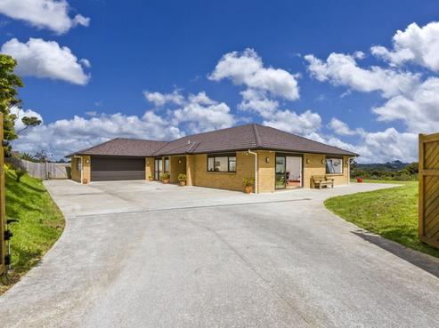 179 Okura River Road, Okura