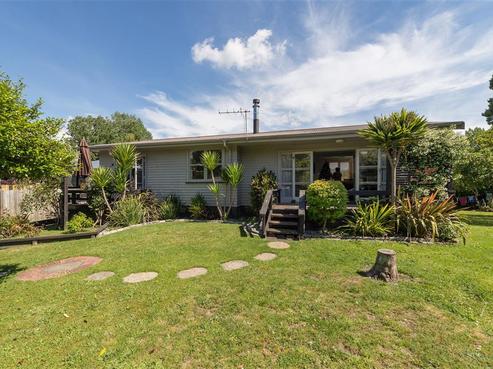 44 Pandora Avenue, Sunnybrook