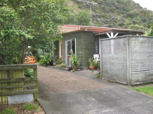 1 Maraetai Place, Port Waikato