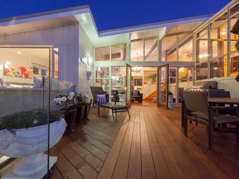 85 Marine Parade, Paraparaumu Beach