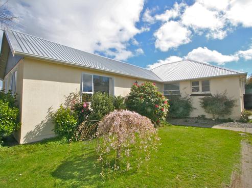 38 Adamson Crescent, Glengarry