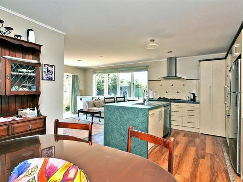 69 Shrimpton Road, Haumoana