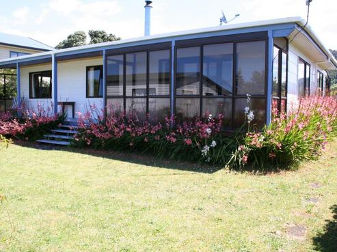 33 Kon Tiki Road, Whiritoa