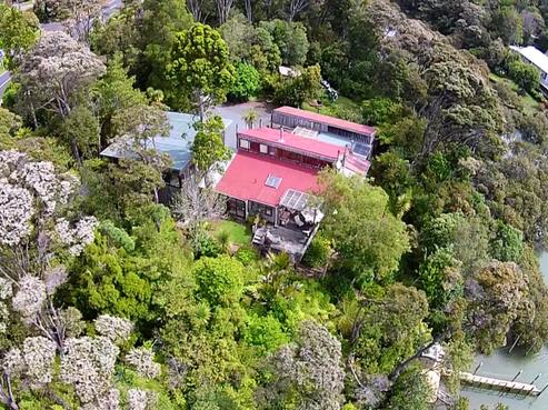 1119 Sandspit Road, Sandspit