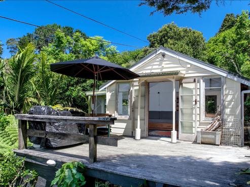 10 Te Aroha Avenue, Oneroa