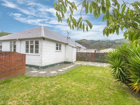 6 Harris Street, Naenae