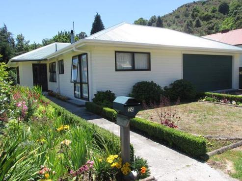24 Shiel Street, Reefton