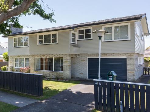 24A Brassey Road, Saint Johns Hill