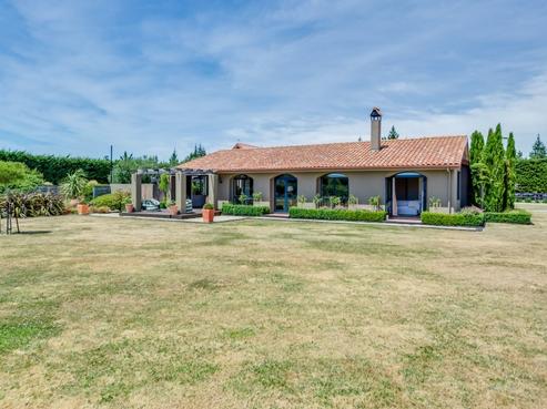 564 Johns Road, Fernside