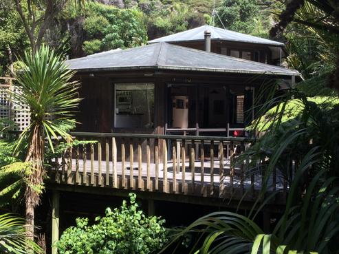 35 Glenesk Road, Piha