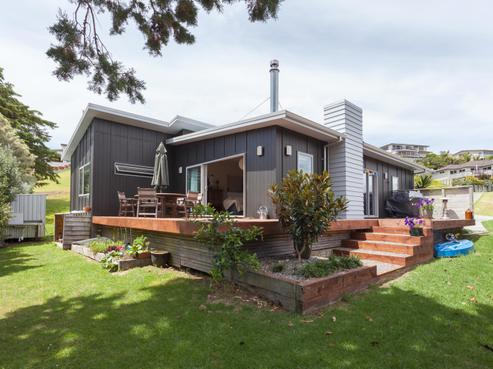 102 Elsinore Close, Whangamata