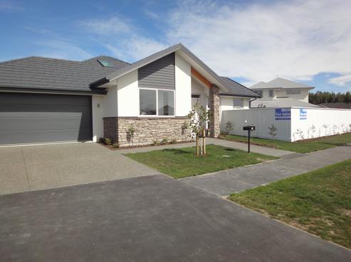 11 Euphrasie Drive, Wigram