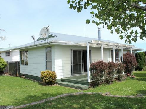 14 Chartwell Drive, Eltham