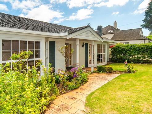 2/1 Cecil Road, Milford