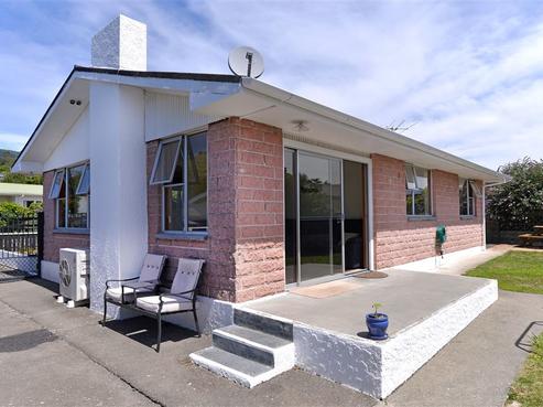 1/4A Arapiki Road, Stoke