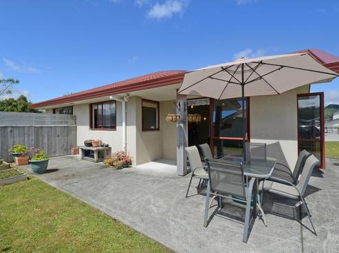 37 Mcewen Crescent, Riverstone Terraces