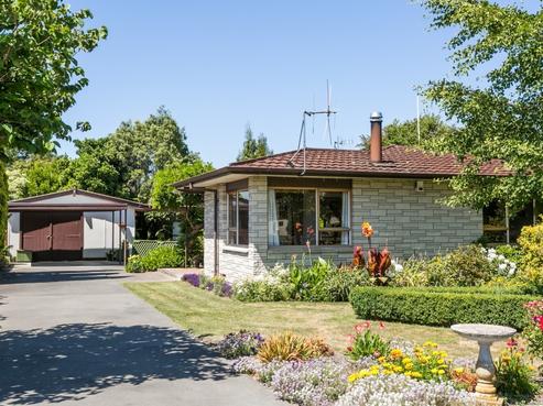 1008 Copeland Road, Akina
