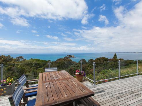 60 Beauvoir Avenue, Matakatia