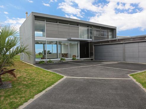 118 Puka Crescent, Matarangi