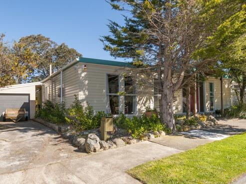 26 John Witton Drive, Crofton Downs