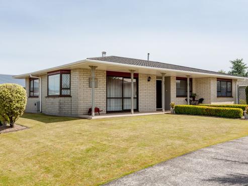 145 Heta Road, Highlands Park
