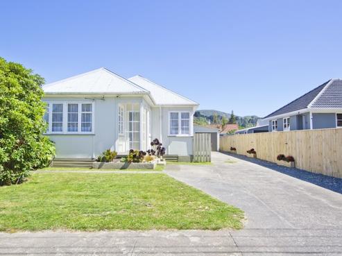 9 Hughes Crescent, Taita